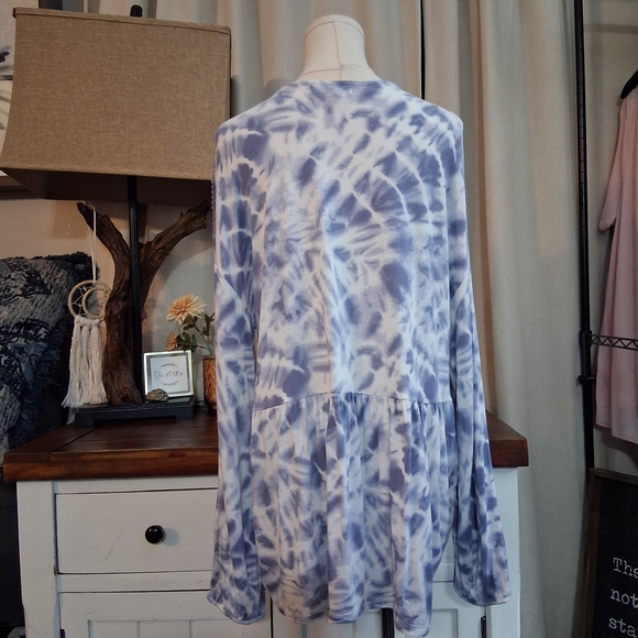 French Laundry Vintage Womens Chrocheted Trim and Tie Front Top Size Large - Picture 7 of 10